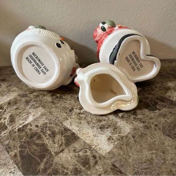 Christmas Santa And Snowman Sugar And Creamer Containers - Picture 12 of 14